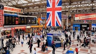 A Walk Through The London Victoria Station London England [upl. by Wichman]